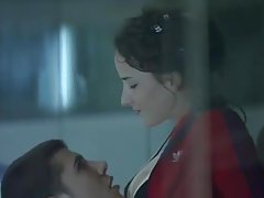 Tanara iubita a terminat pe corpul femeii sima