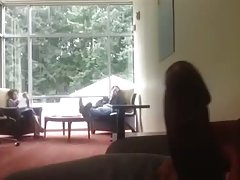Legat la ochi mușama și se termina din toate părțile