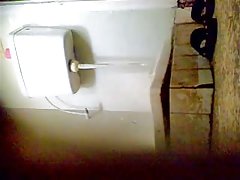 Negro și un imens falus