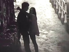 Pasiunea în bucătărie cu o frumusețe