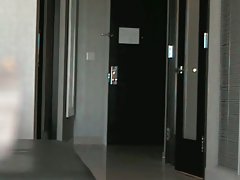 Puternic tanara superba audrey bitoni îndeplinește trucuri pe antrenor