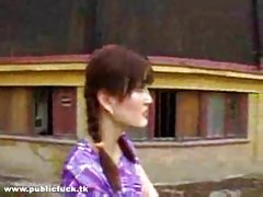 Ashley lawrence ia un duș arătând corpul