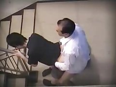 Patru tipi sunt îndeplinite două fete