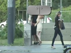 Sex pasional cu o blonda busty